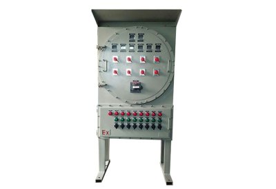 電伴熱廠家介紹：儀表保溫箱的實(shí)用特點(diǎn)